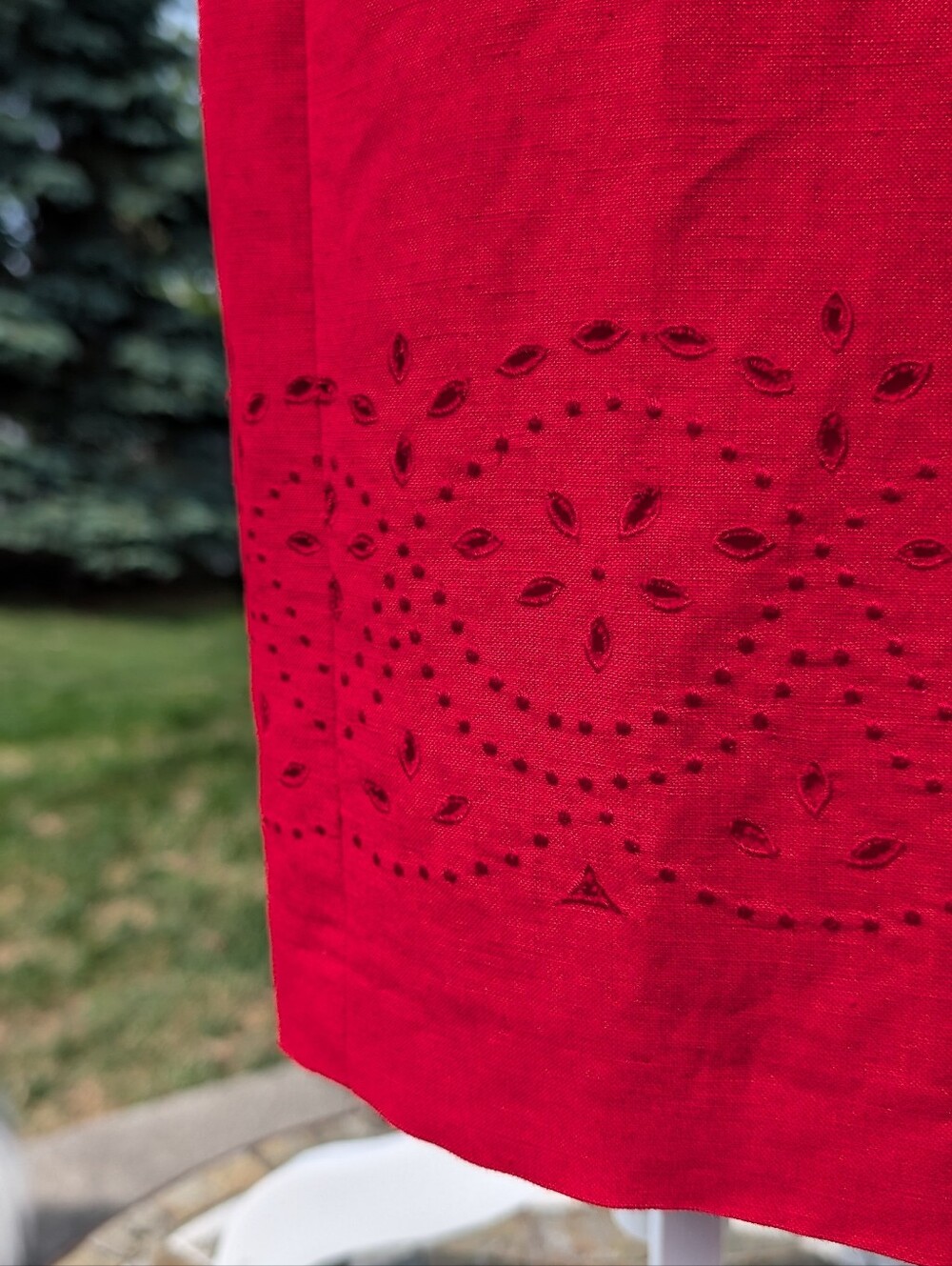 Red Lenin Blend Pencil Skirt Floral Eyelet Embriordery Sz 10 Kasper & Co Preppy